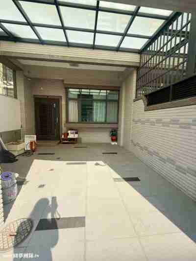 售台南市安南區安南區台江文化中心藝文特區邊間大地坪車墅透天1,980萬