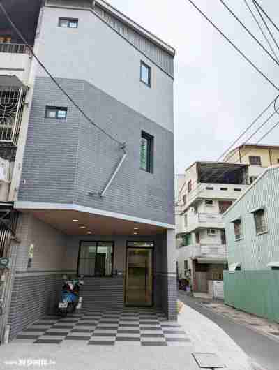 售台南市永康區兵仔市邊間翻修墅透天1,580萬