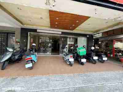 售台南市南區新光三越地60坪面寬透天店面透天店面9,888萬